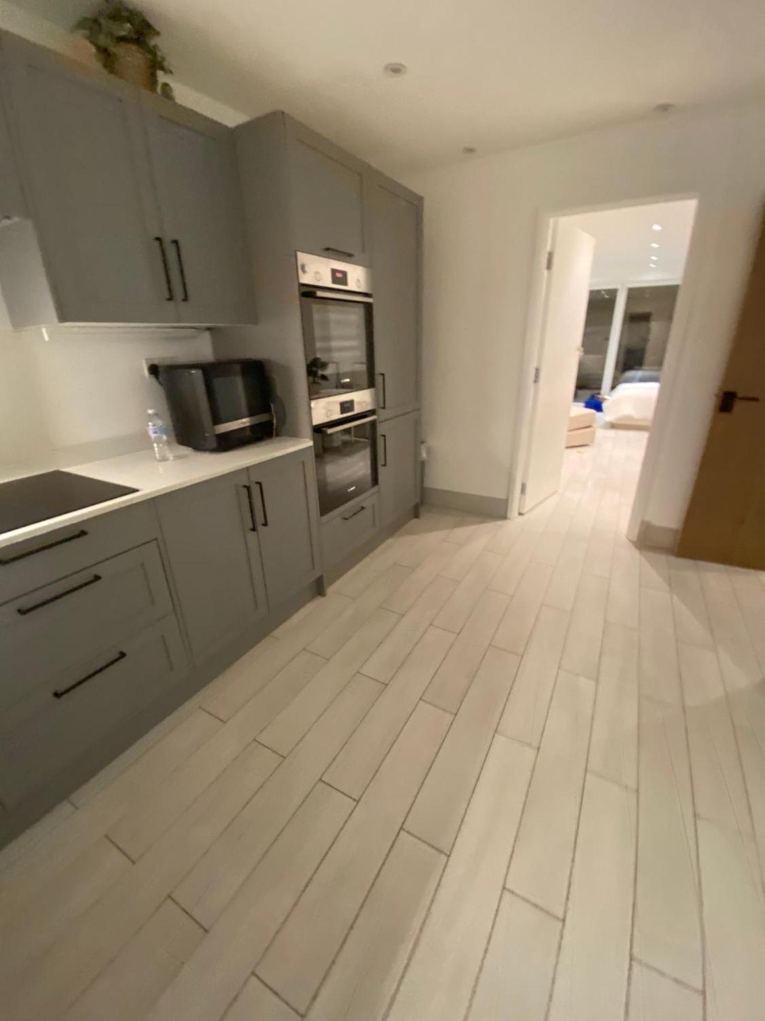The Bay Apartment Edgware Екстер'єр фото