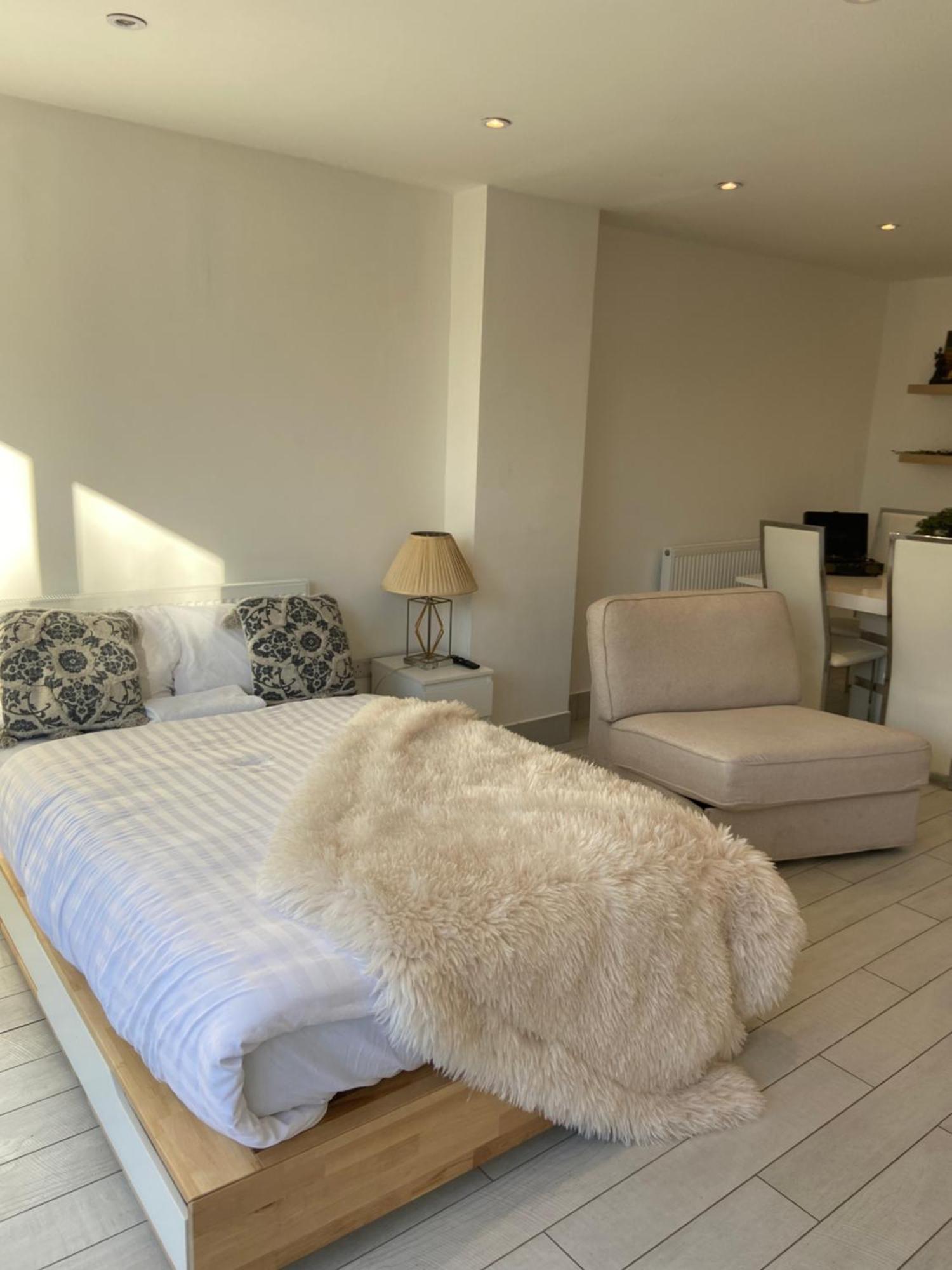 The Bay Apartment Edgware Екстер'єр фото